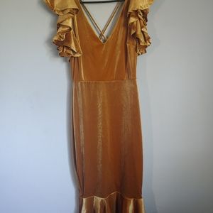 Beautiful Gold Velvet Fashion Nova Dress